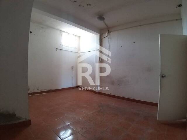 Edificio para Venta en Punto Fijo - 5