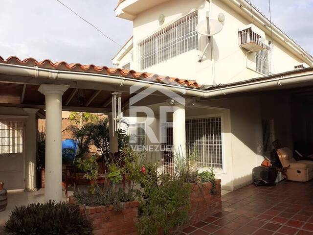 #SGC-332 - Casa para Venta en Santa Ana de Coro - I