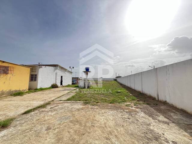 #PRT-001 - Área para Venta en Punto Fijo - I