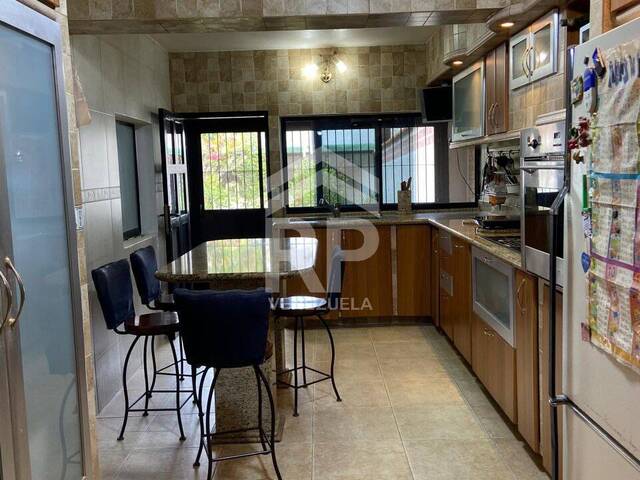 #AMC-006 - Casa para Venta en Carrizal - M