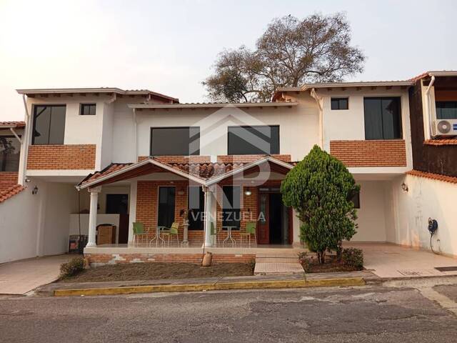 #1088 - Casa para Venta en San Cristóbal - S