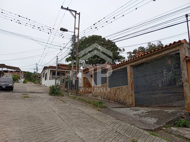 #1091 - Casa para Venta en San Cristóbal - S