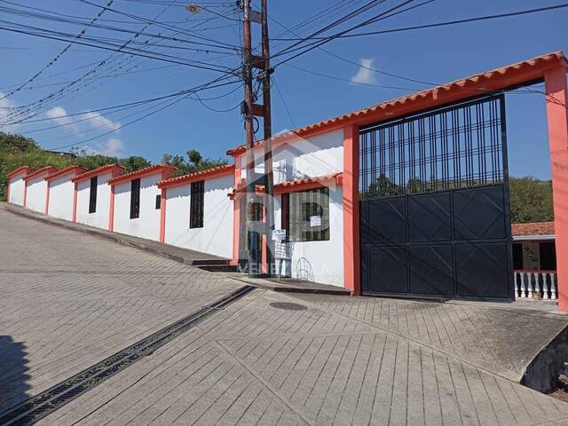 #COC-004 - Casa para Venta en San Cristóbal - S