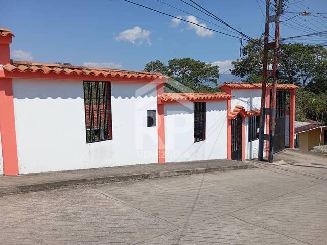 #COC-004 - Casa para Venta en San Cristóbal - S