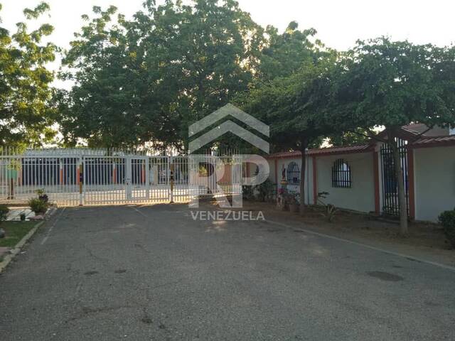 #PLC-009 - Casa para Venta en Maracaibo - V